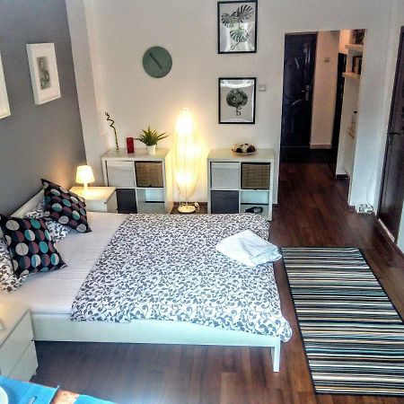 Central Bright Modern Studio Bükreş Dış mekan fotoğraf