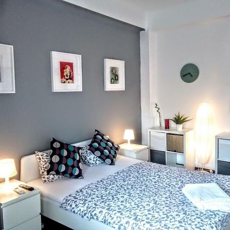 Central Bright Modern Studio Bükreş Dış mekan fotoğraf