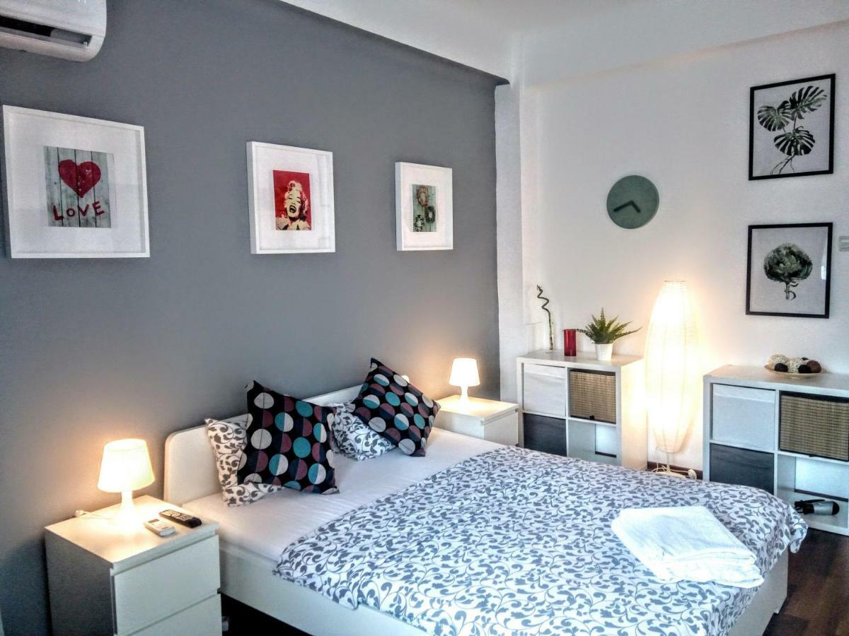 Central Bright Modern Studio Bükreş Dış mekan fotoğraf