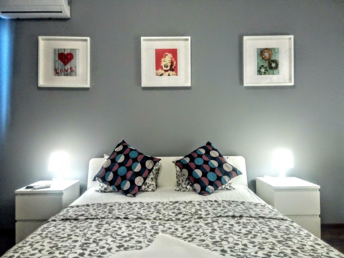 Central Bright Modern Studio Bükreş Dış mekan fotoğraf
